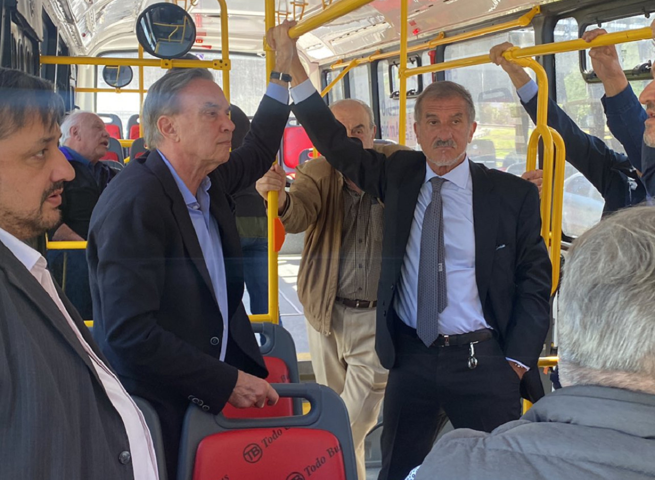 Miguel Ángel Pichetto visitó los Concesionarios Mega Car y Todo Bus. Foto: X @MiguelPichetto