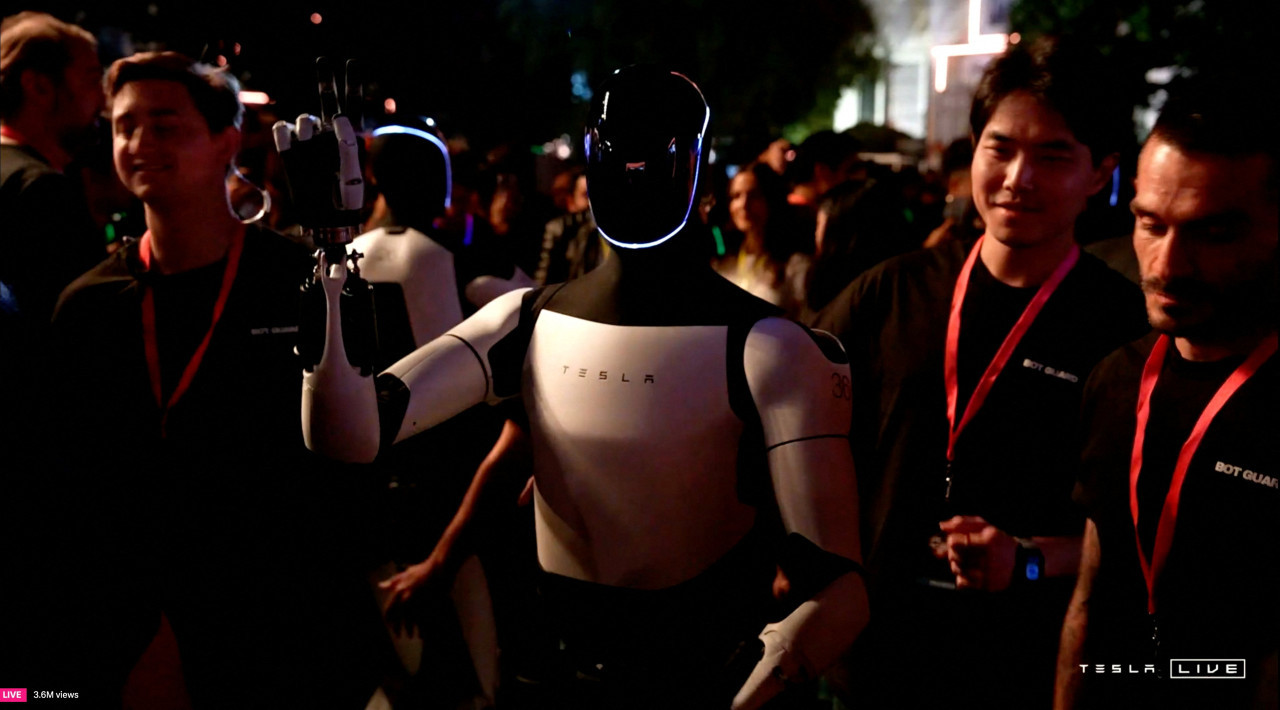 Optimus, el robot de Tesla. Foto: Reuters.