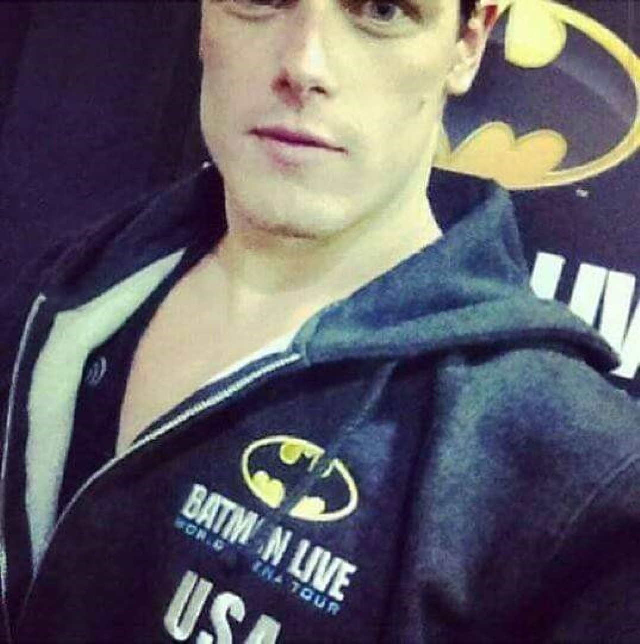 Sam Heughan y su interpretación de Batman. Foto: @samheughan.