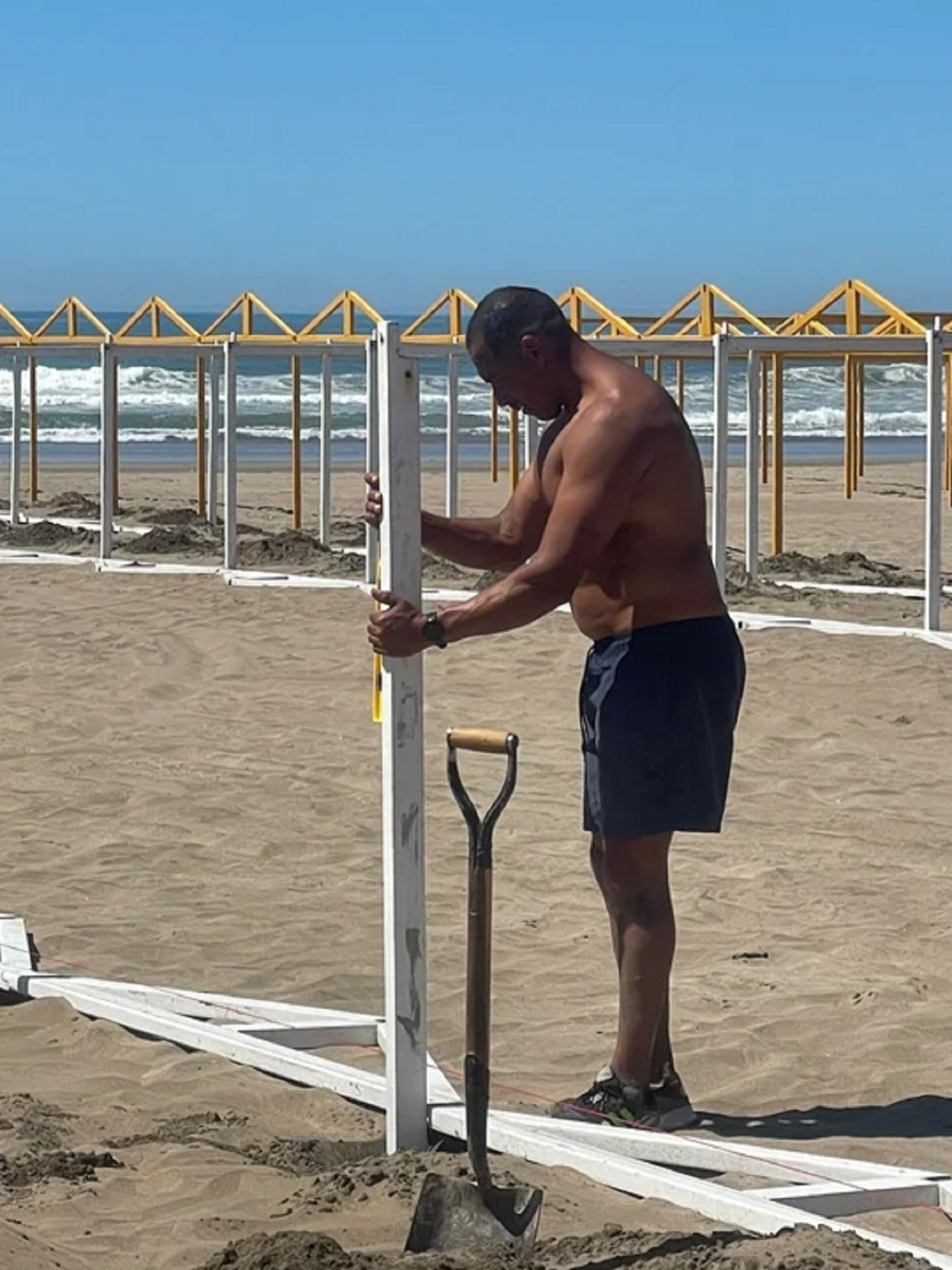 Así se construye un balneario en Mar del Plata. Foto: NA