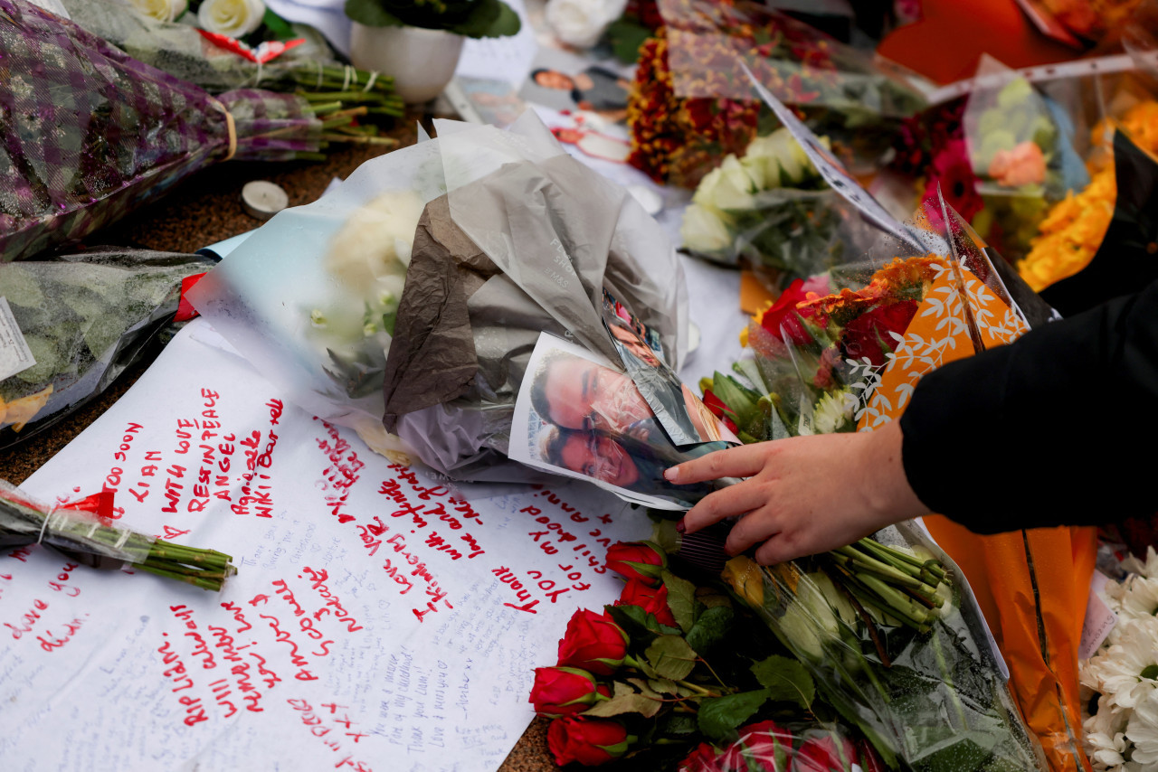 Fans de One Direction homenajean a Liam Payne en el londinense Hyde Park. Foto: Reuters.