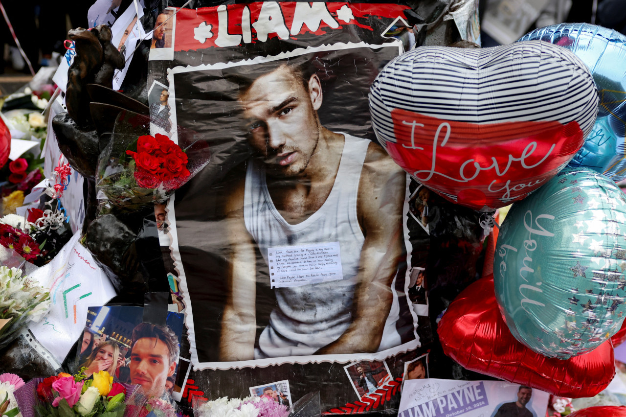 Fans de One Direction homenajean a Liam Payne en el londinense Hyde Park. Foto: Reuters.