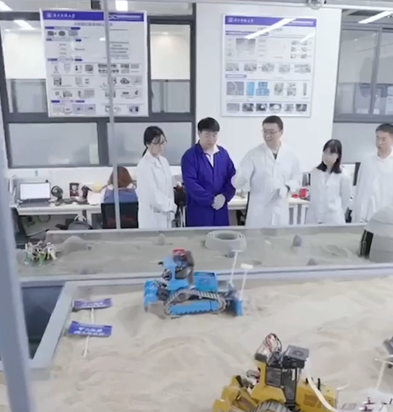 China crea ladrillos para construir en la Luna. Foto: Captura de video.