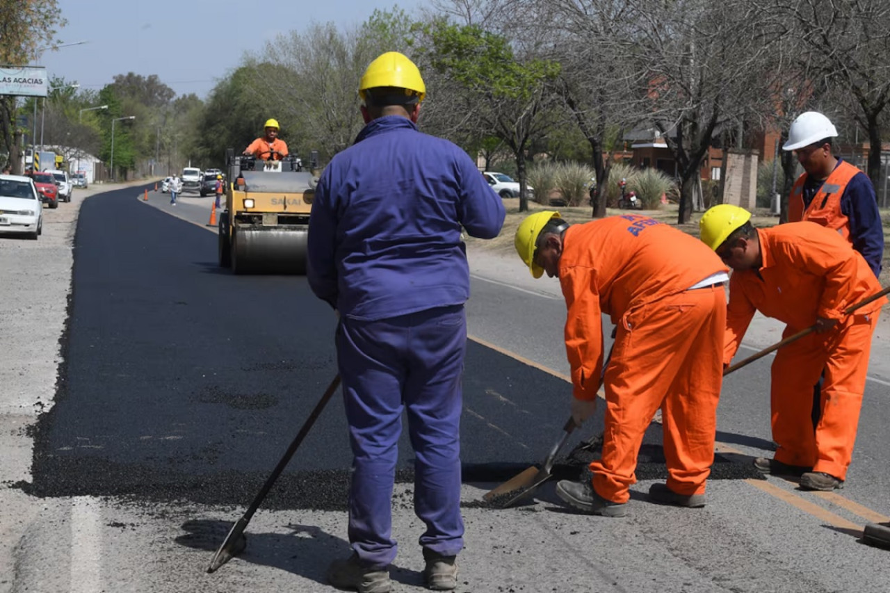 Implementación de bioasfalto en carreteras de Córdoba. Foto: Gobierno de Córdoba.