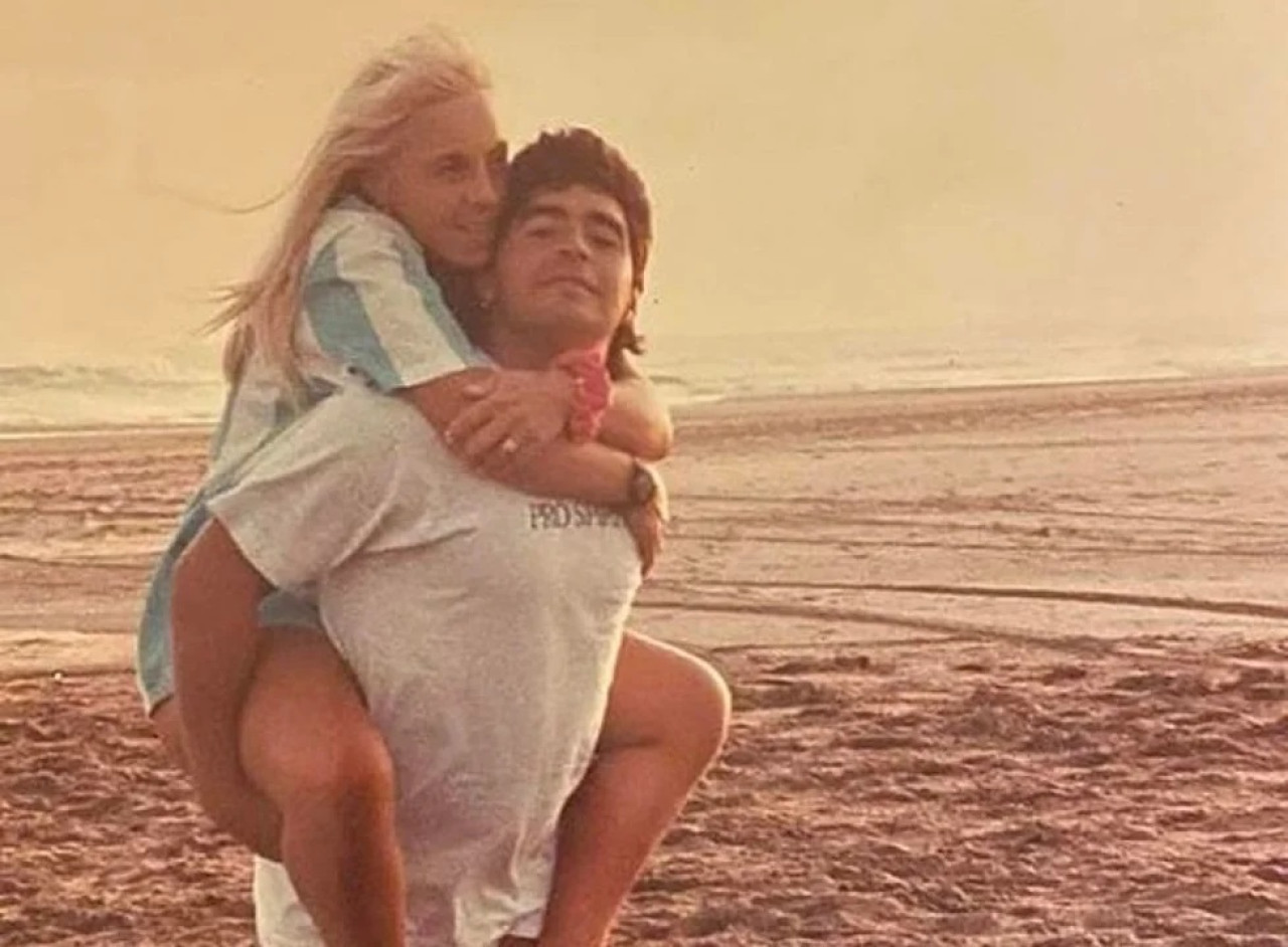 Diego Maradona y Claudia Villafañe. Foto: familia Maradona