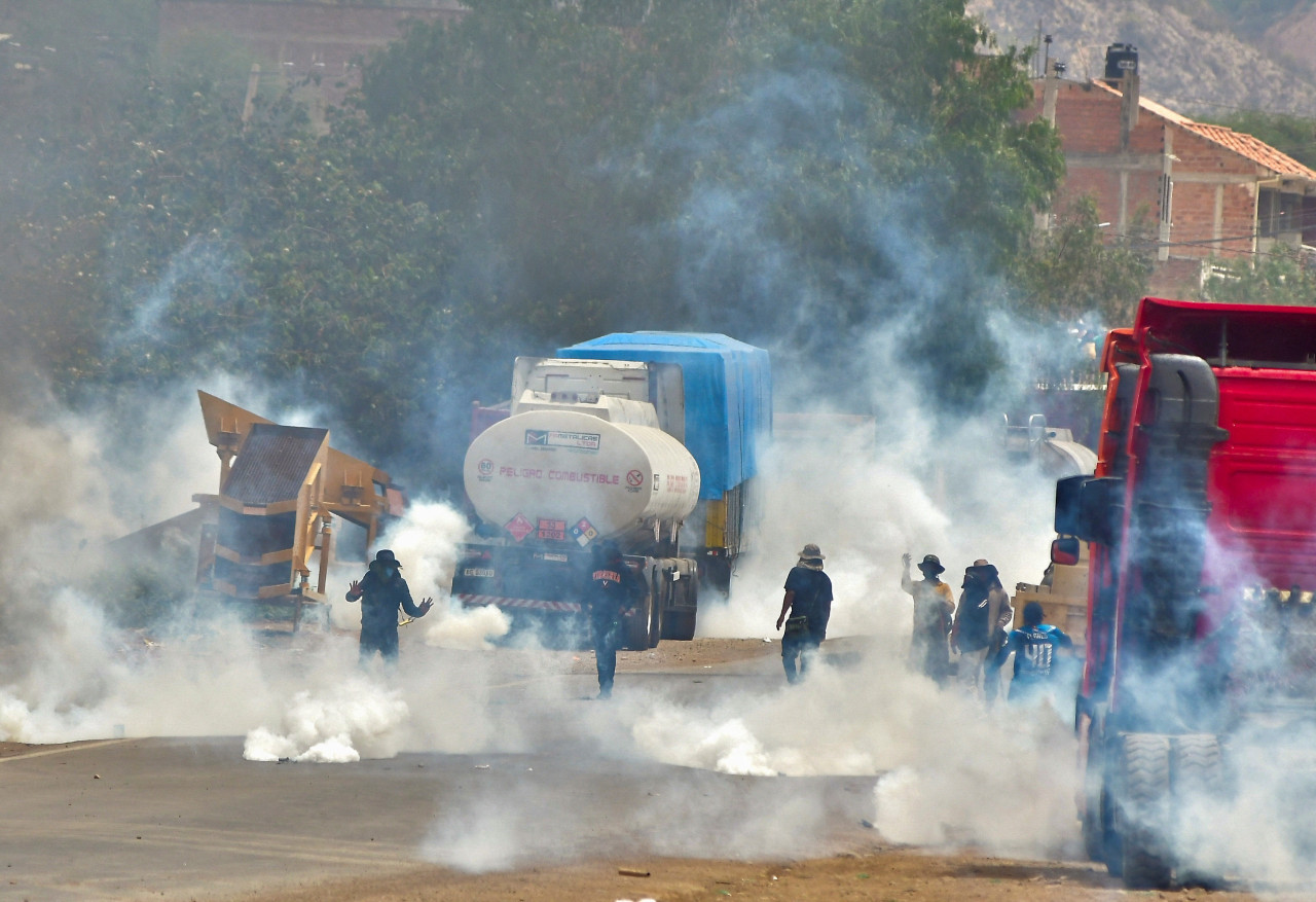 La tensión que se vivió tras los bloqueos de carreteras en Bolivia. Foto: Reuters.