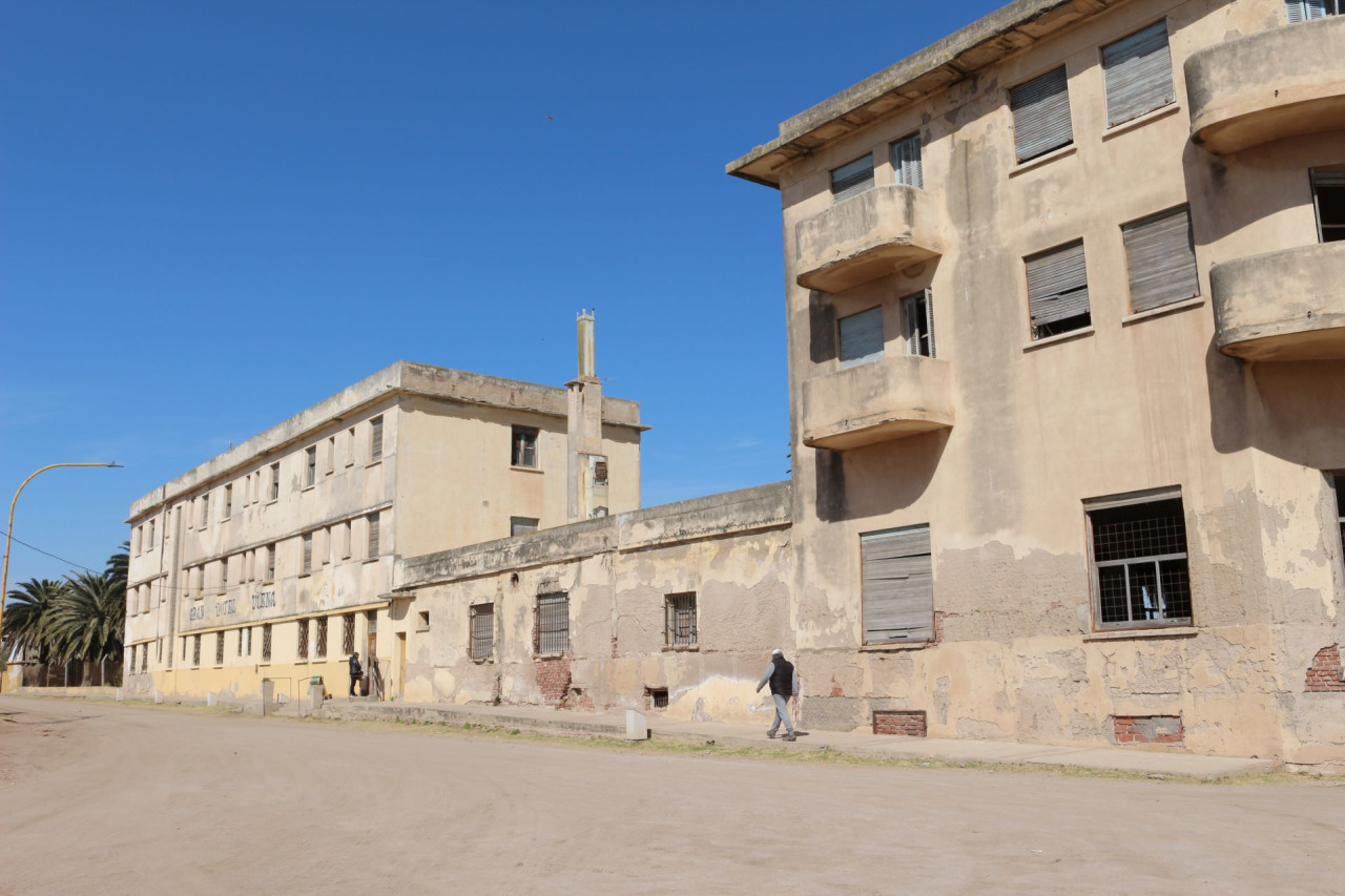 Gran Hotel Viena de Miramar de Ansenuza. Foto: Pato Daniele