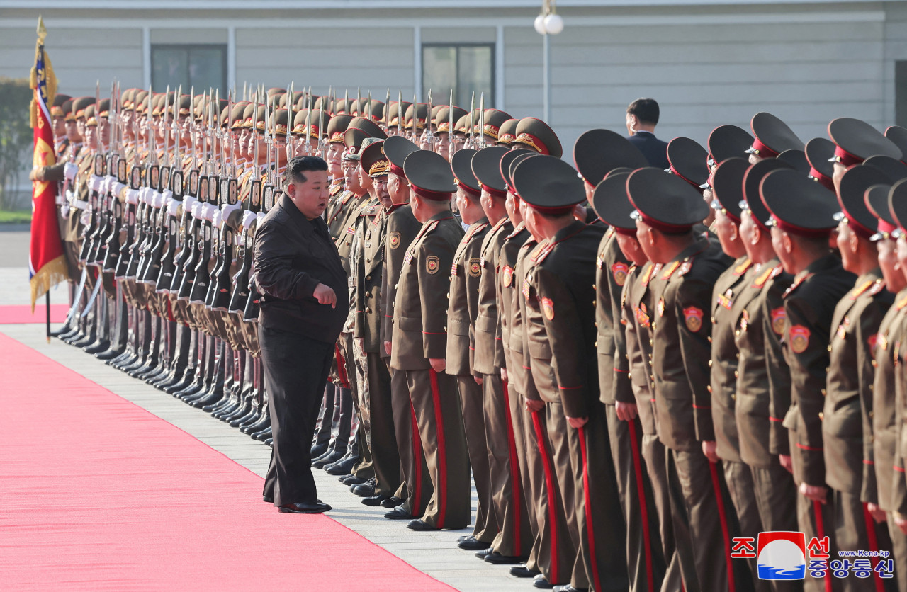 Kim Jong Un con el Ejército de Corea del Norte. Foto: Reuters.