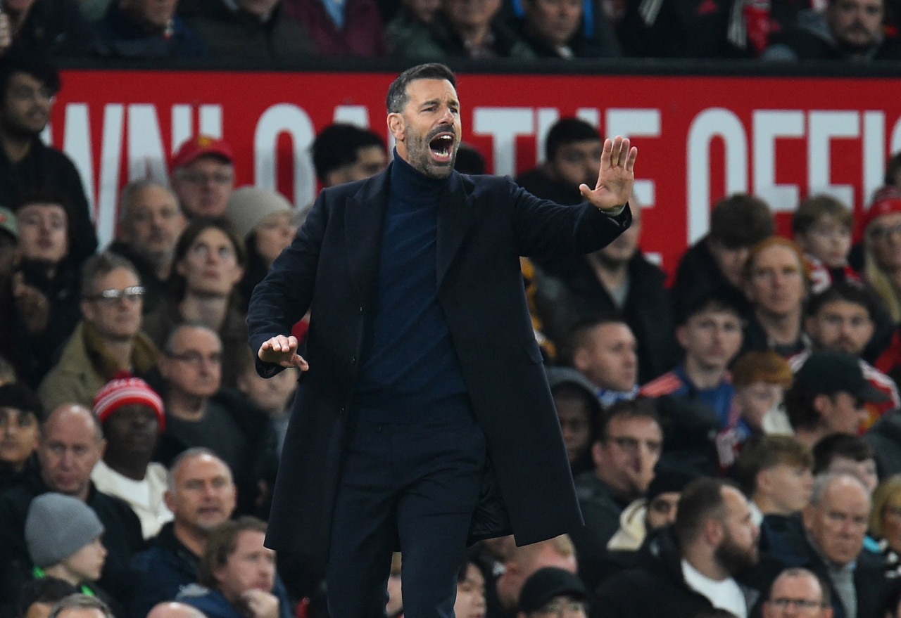 Ruud Van Nistelrooy, el DT interino del Manchester United. Foto: Reuters.