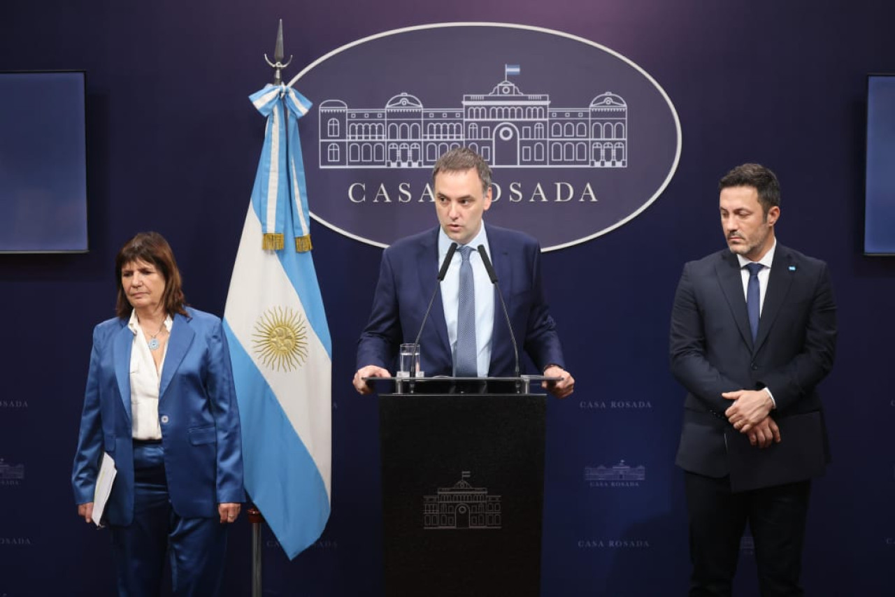 Patricia Bullrich, Manuel Adorni y Luis Petri. Foto: Presidencia.