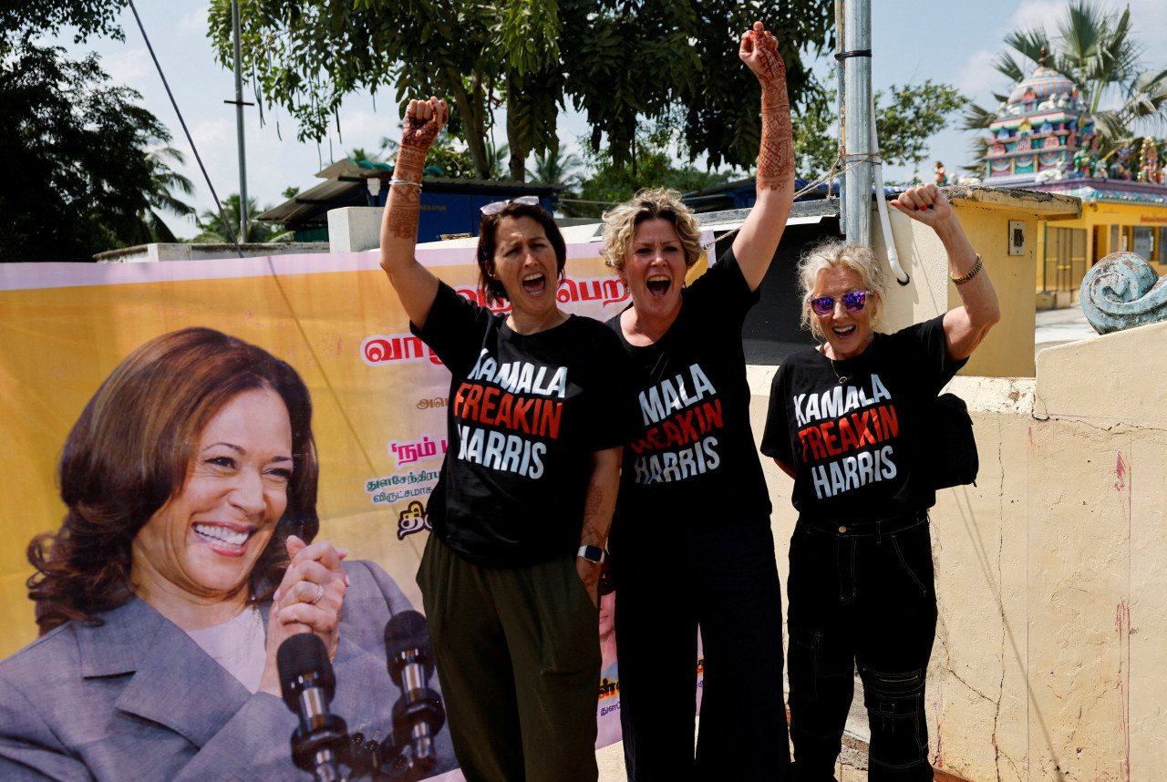 Seguidores de Kamala Harris en India. Foto: Reuters.