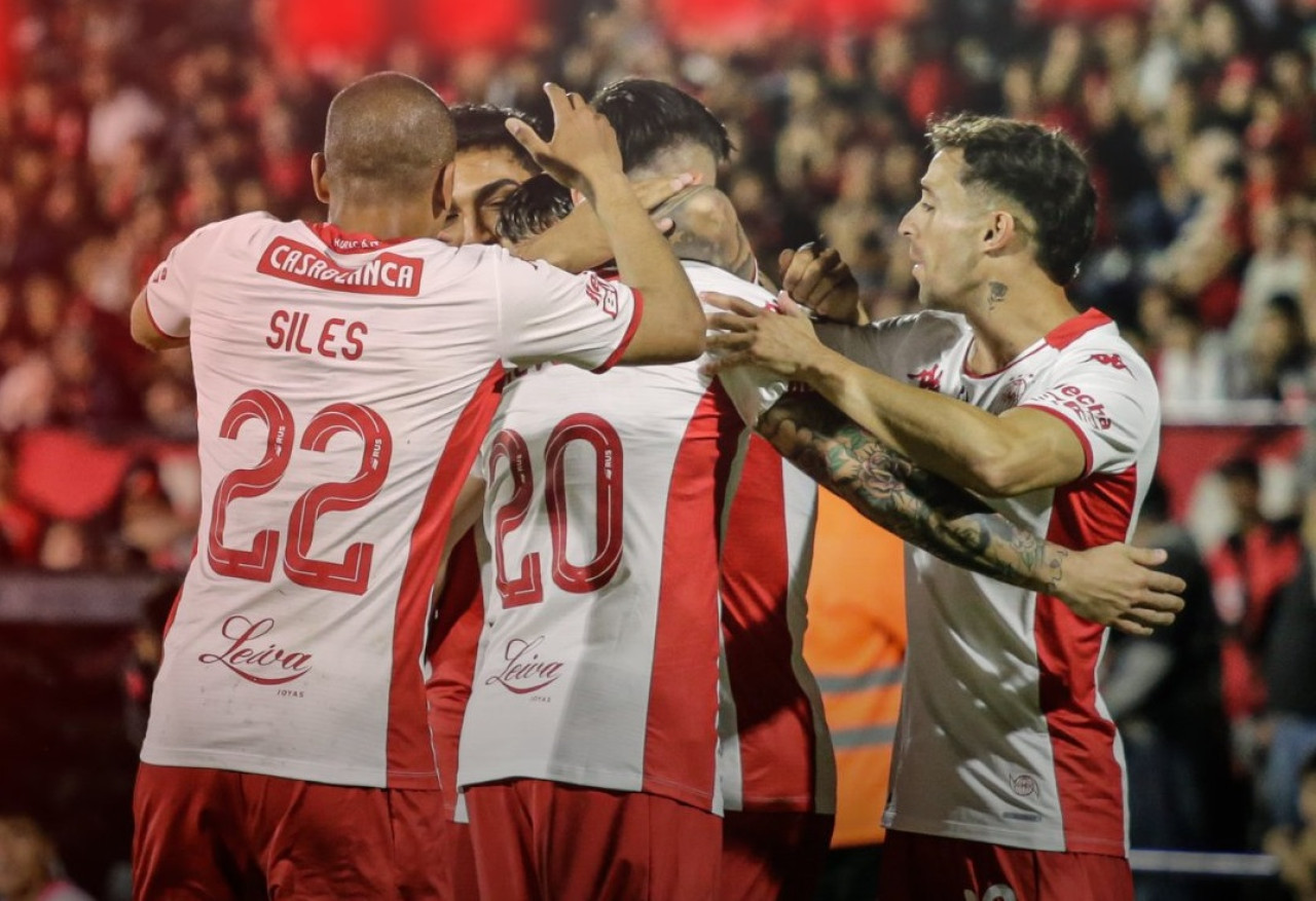 Liga Profesional, Newells vs. Huracan. Foto: @CAHuracan.