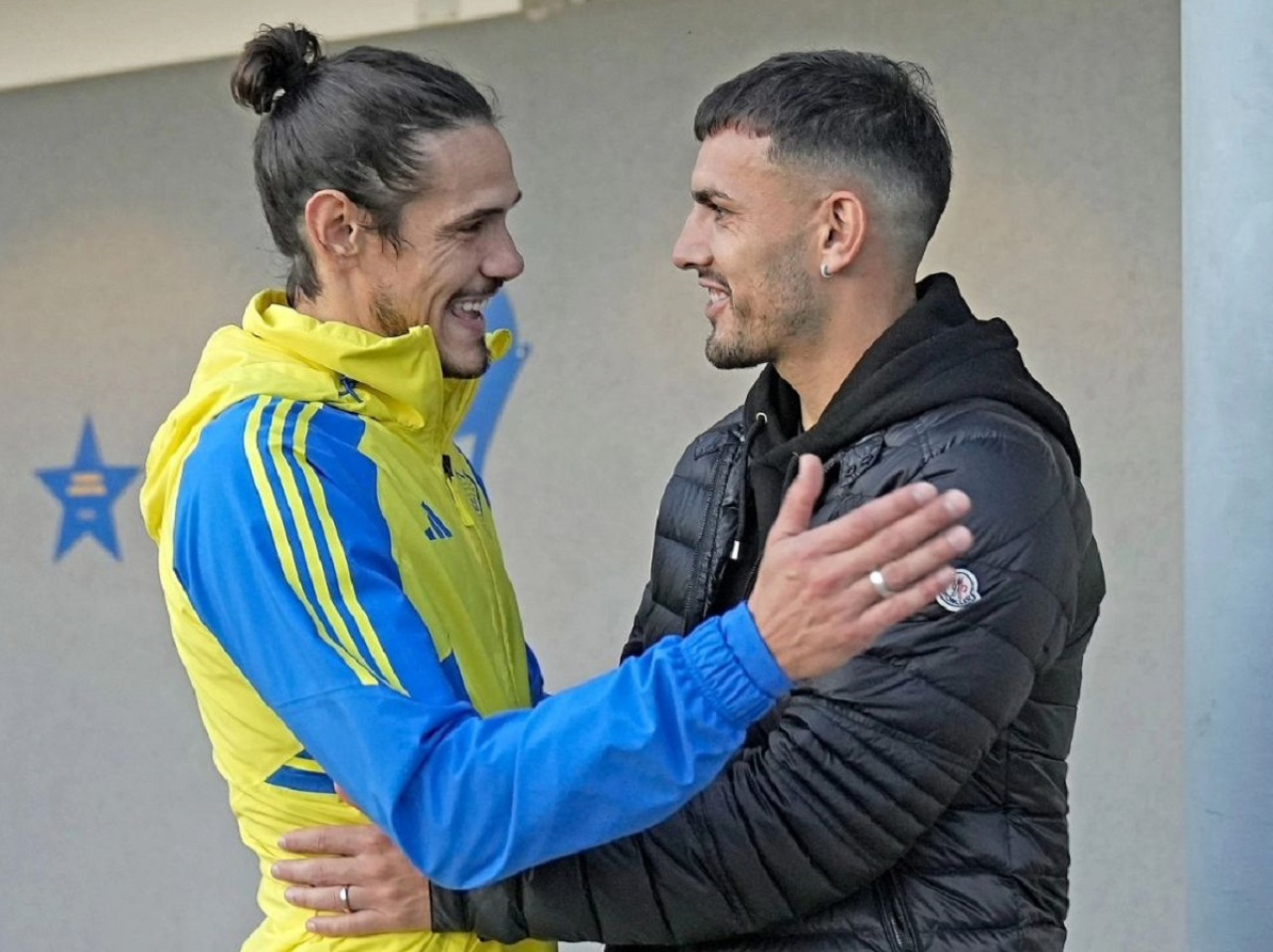 Leandro Paredes en Boca Predio junto a Edinson Cavani. Foto: Instagram @bocajrs