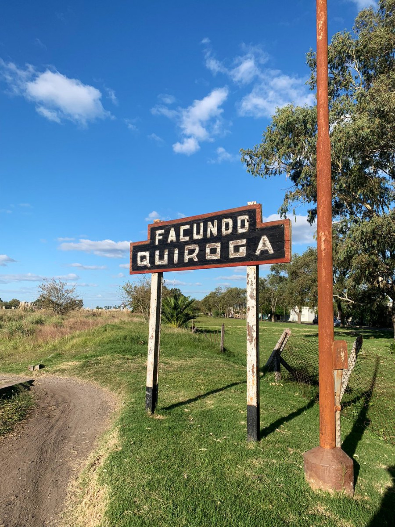 Pueblo Quiroga. Foto X @gui10road