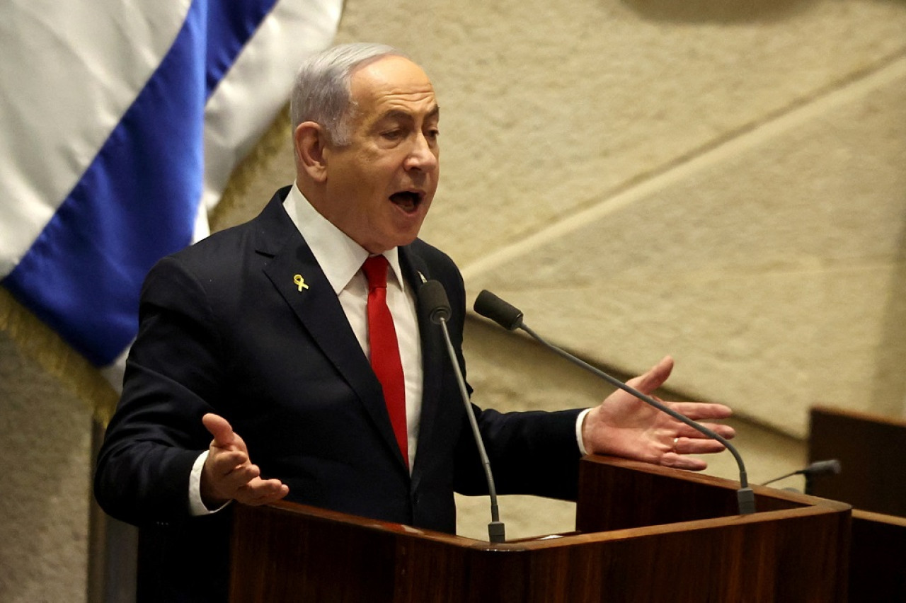 Benjamín Netanyahu ante el Comité de Asuntos Exteriores y Defensa de la Knéset (Parlamento israelí). Foto: Reuters.