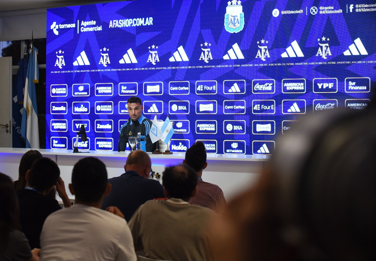 Lionel Scaloni en conferencia de prensa. Foto: Reuters.