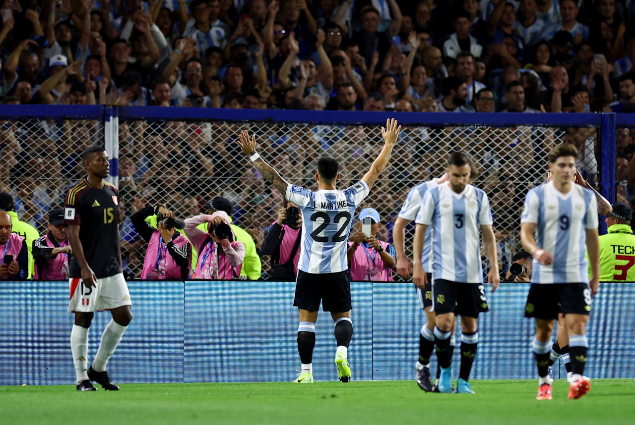 La Selección argentina recibe a Perú. Foto: Reuters.