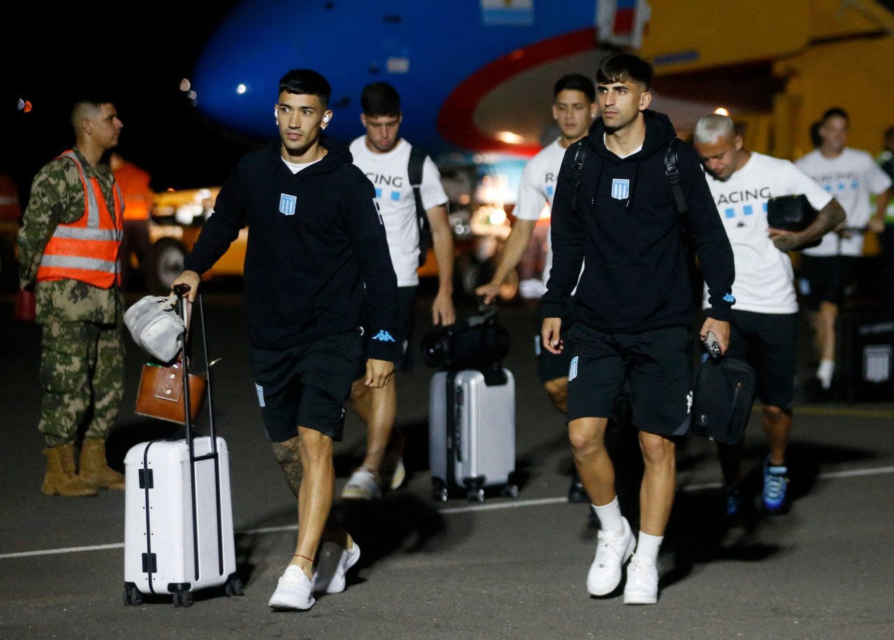 Racing ya se encuentra en Paraguay. Foto: Reuters.