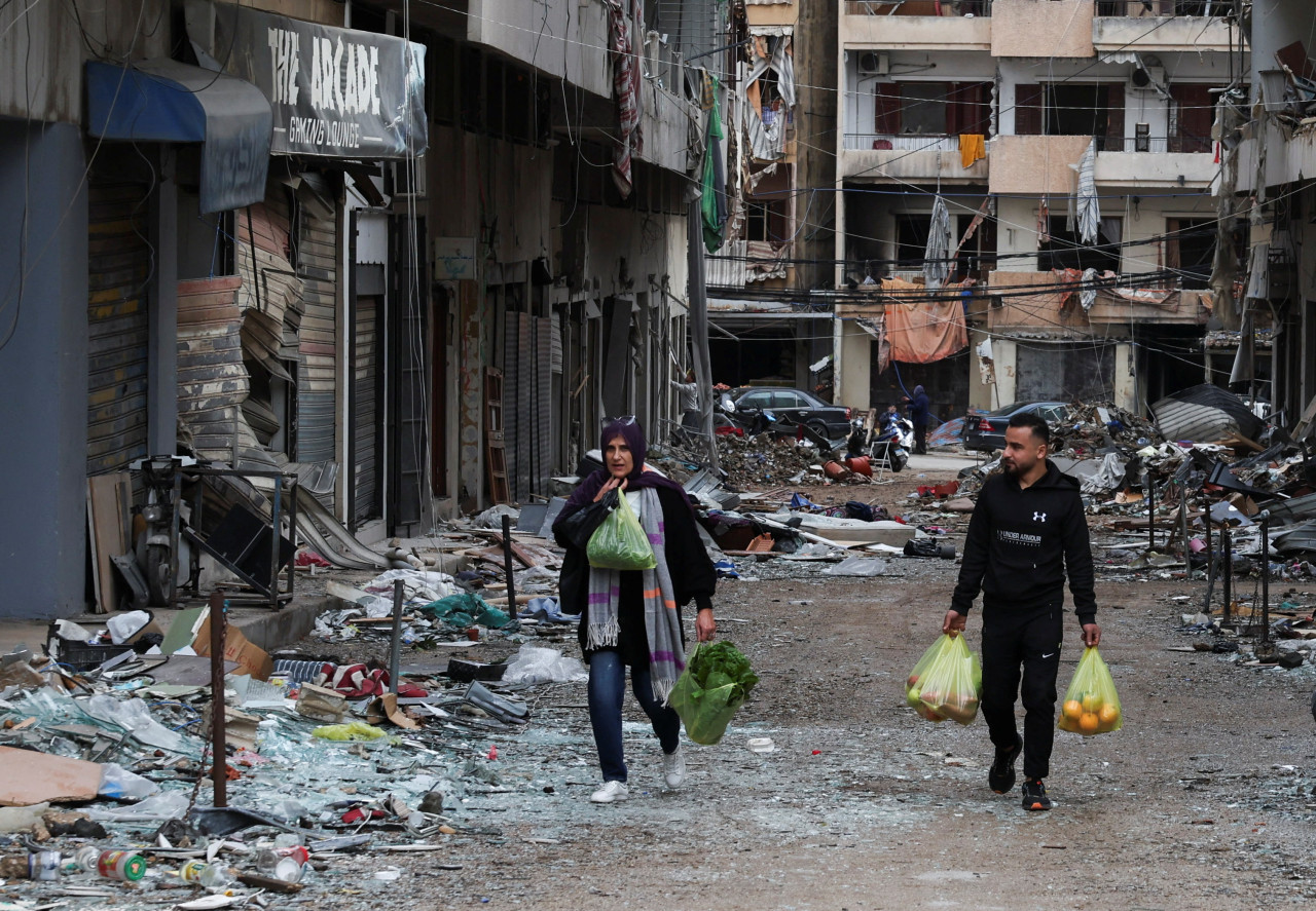 Daños en Líbano tras ataques de Israel. Foto: Reuters.