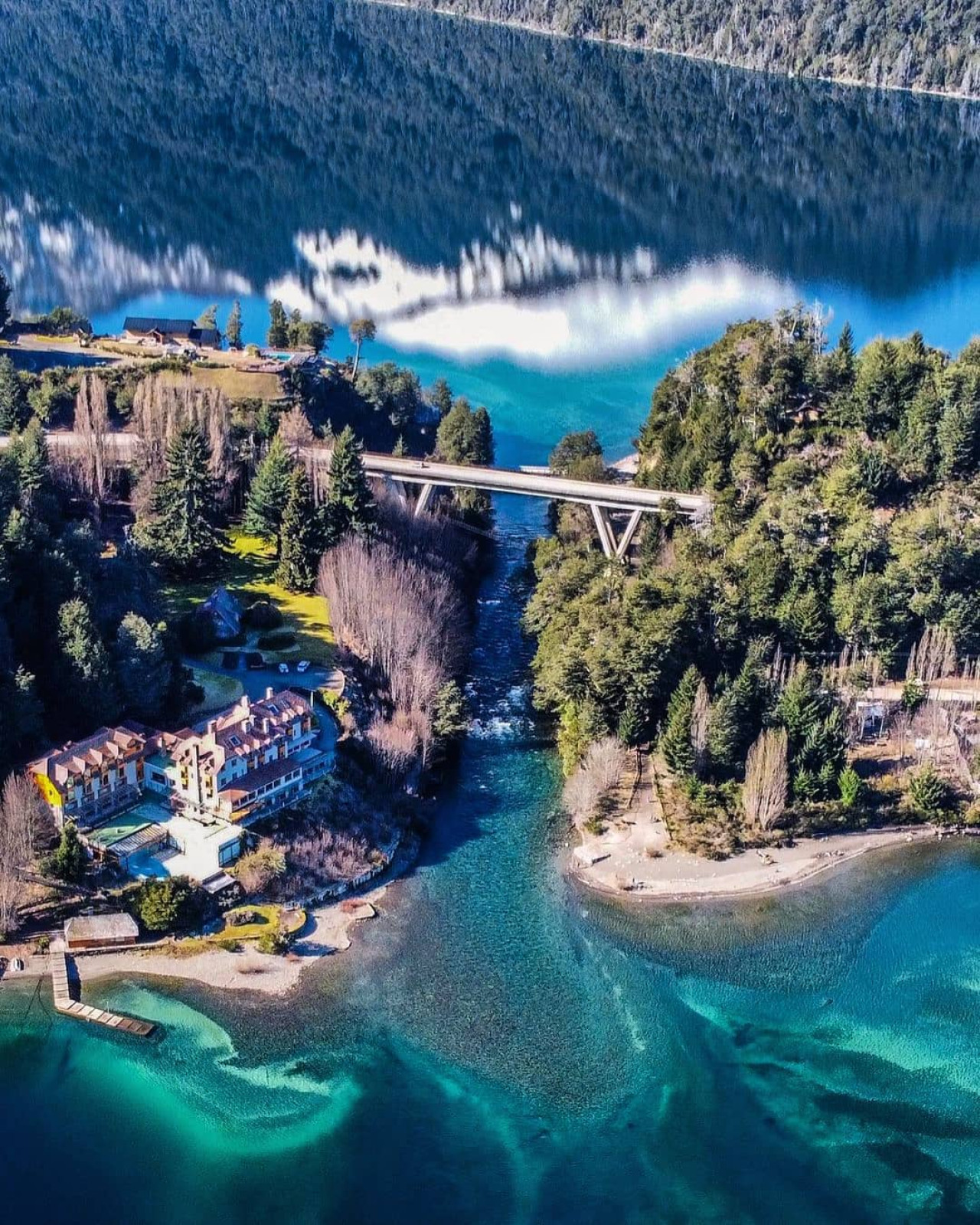 Río El Correntoso, Patagonia. Foto Instagram @respirapatagonia