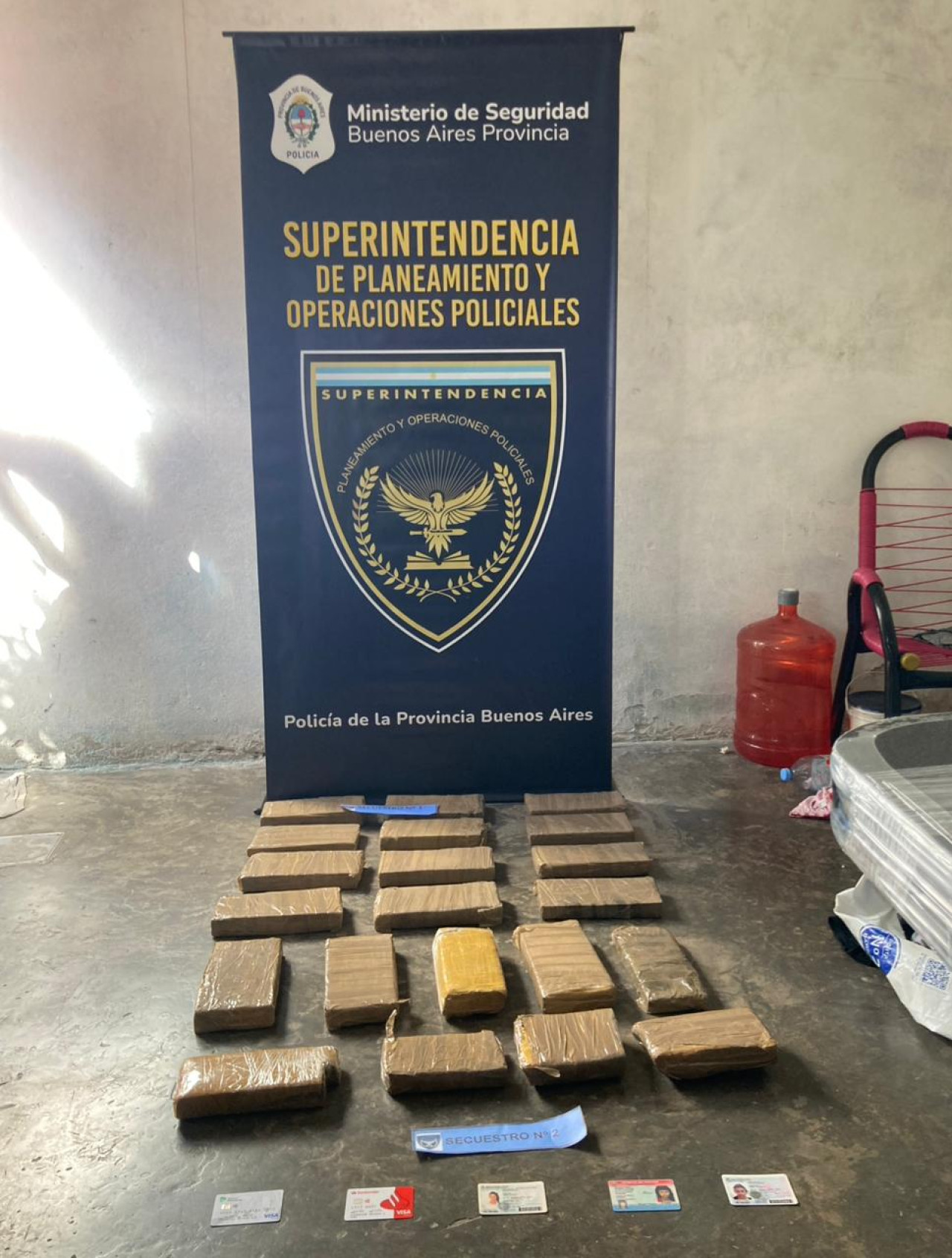 Desarticularon una banda que compraba droga en Paraguay y la cruzaba al país en canoas