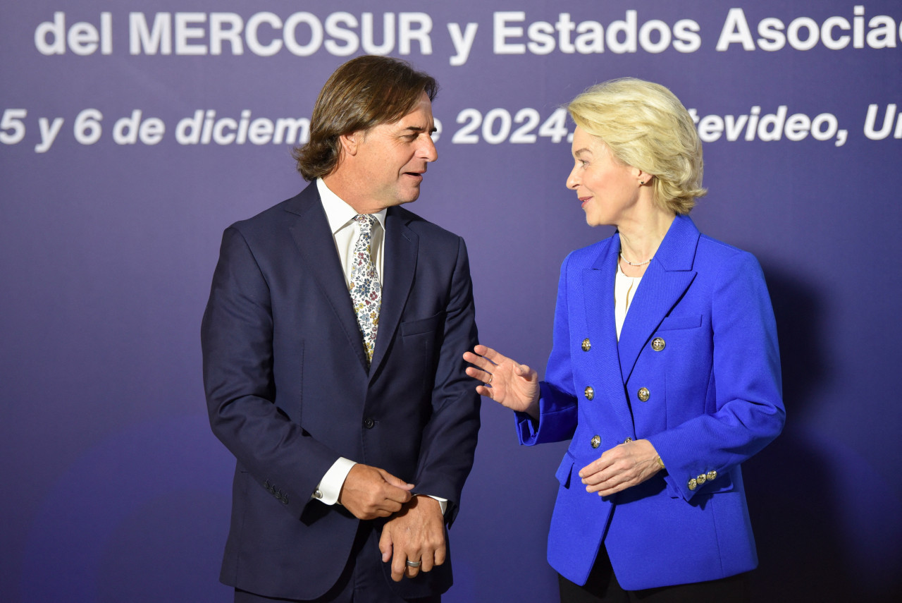 Luis Lacalle Pou y Ursula von der Leyen. Foto: Reuters.