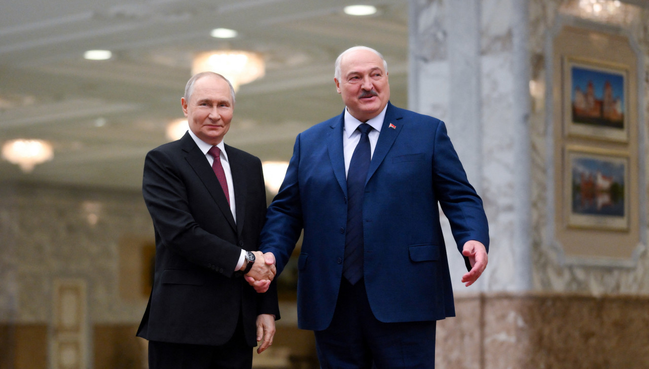 Vladimir Putin y Alexandr Lukashenko. Foto: REUTERS.