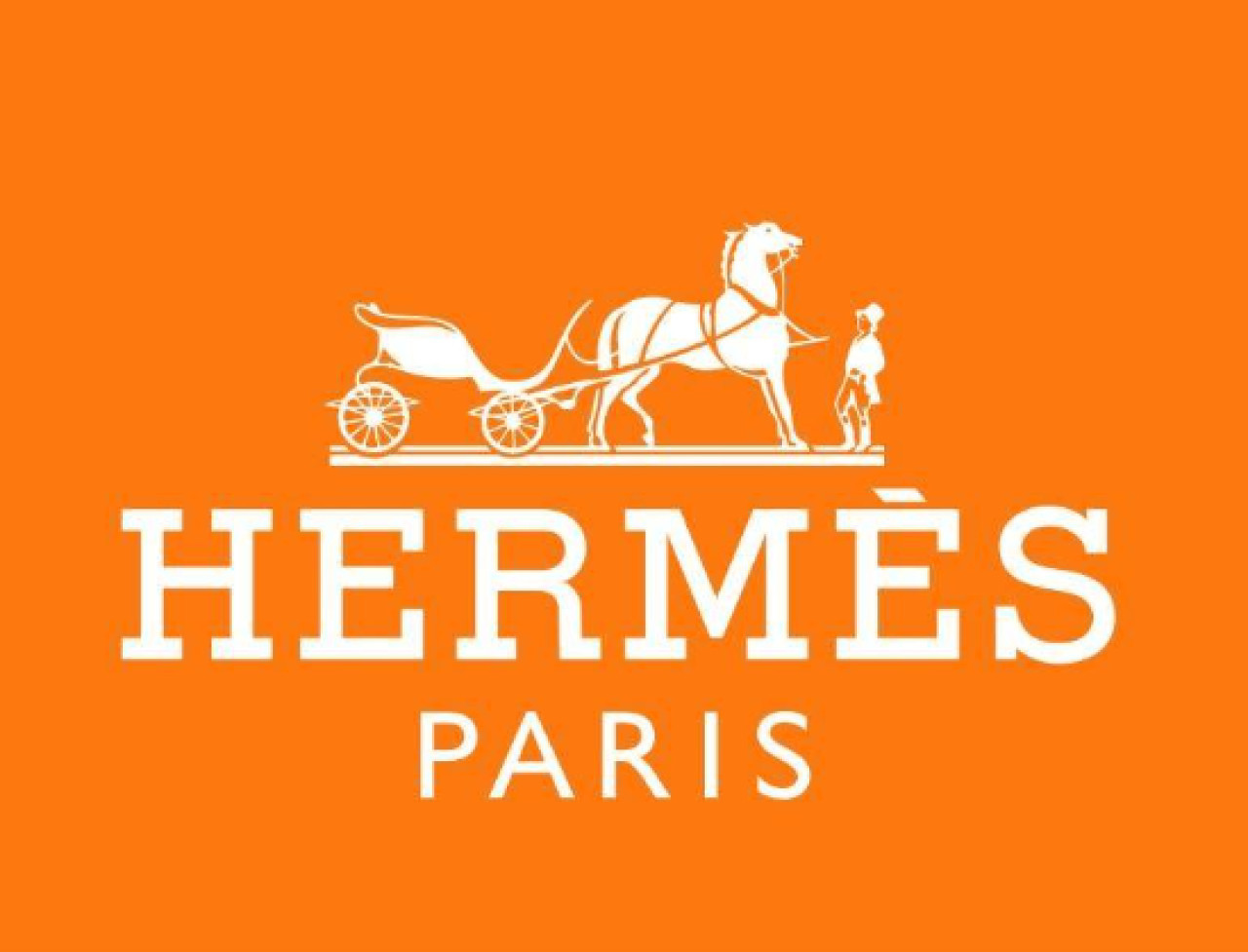 El logo de Hermès, la multimillonaria empresa del francés Nicolas Puech. Foto: Facebook.