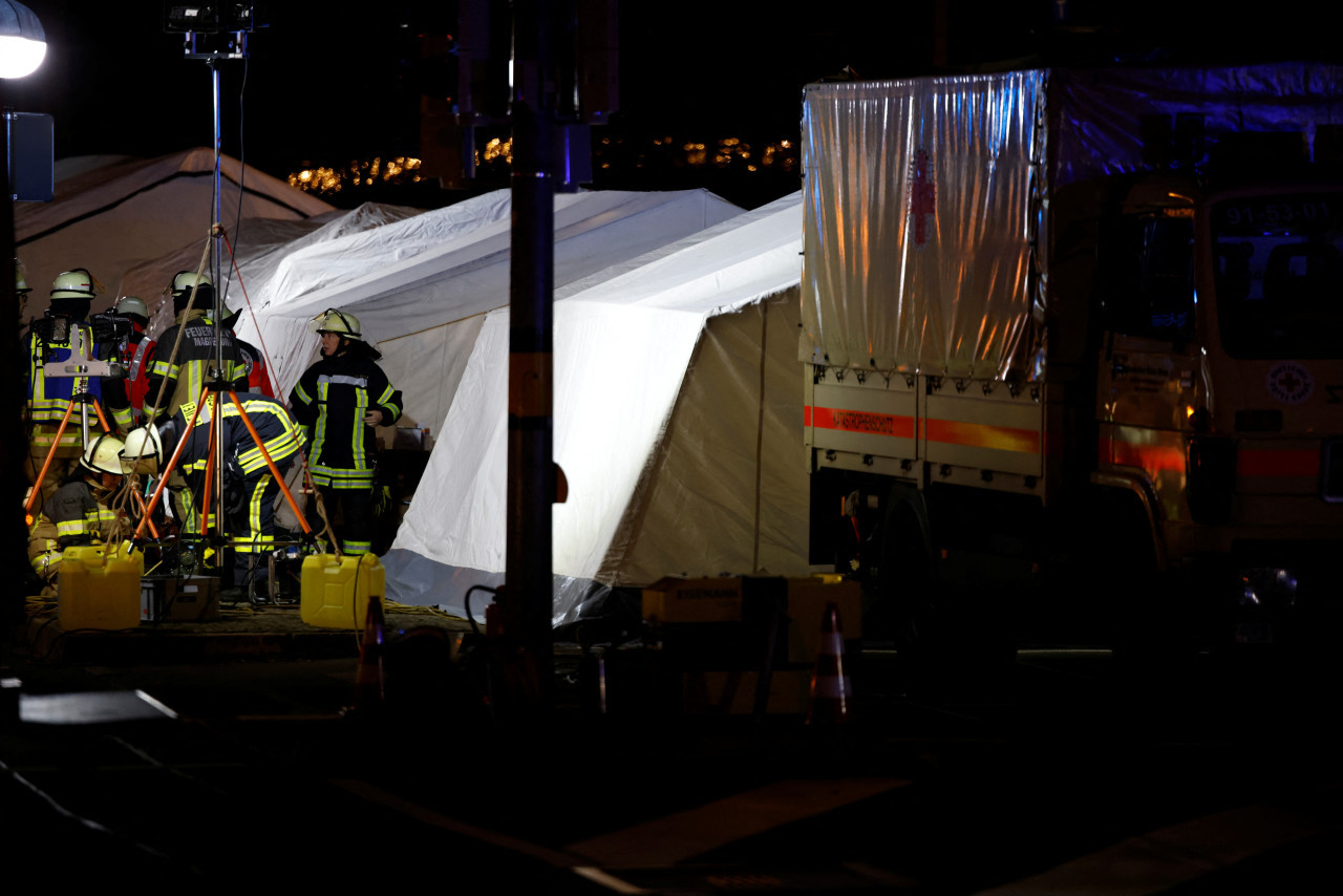 Un auto atropelló a varias personas en un mercado navideño de Alemania. Foto: Reuters