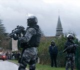 Atentado contra Charlie Hebdo - Atrincherados (Reuters)