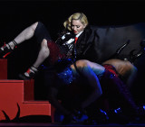 La caída de Madonna en los BRIT Awards (Twitter)