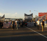 Protesta interrumpe el acceso a Ezeiza (Twitter)