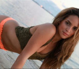 Adri Arjona