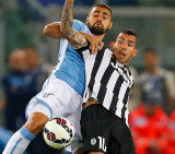 Tevez - Juventus vs. Lazio (Reuters)