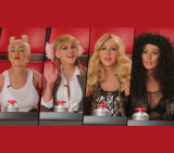 Christina Aguilera SE burla DE Britney Spears, Miley Cyrus y Shakira