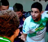Jugador que agredió a su mujer (2 tamaños de foto)