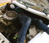 Inmigrante cruza frontera en auto