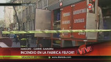 Incendió en fábrica de Felfort (Canal 26)