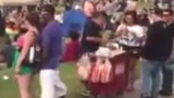 Pareja es captada teniendo sexo en un recital 