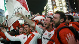 banderazo de hinchas de River en Japón (Reuters)