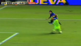 Tevez - rodillazo a Usain