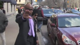 Prince saliendo de su casa (TMZ)