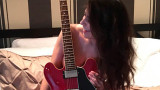 Victoria Vannucci - guitarra de Bruce Springsteen