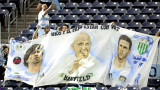 Un Papa en Houston une a Diego y Lio - Reuters