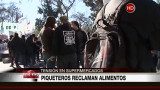 Protesta de piqueteros en supermercados - Canal 26