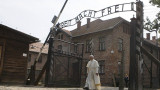Papa Francisco en Auschwitz (Reuters)
