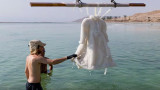 Artistas en el Mar Muerto