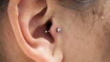 Piercing en oreja