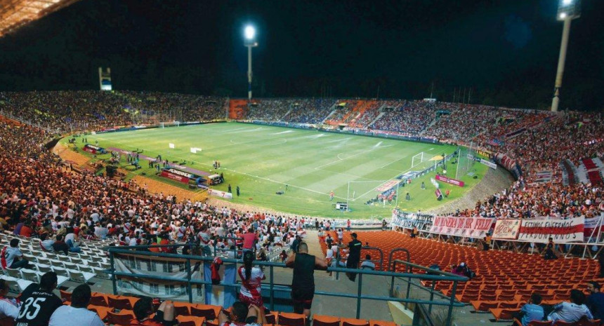 Por el viento Zonda, se suspendió el amistoso entre River e Independiente Rivadavia en Menzoza