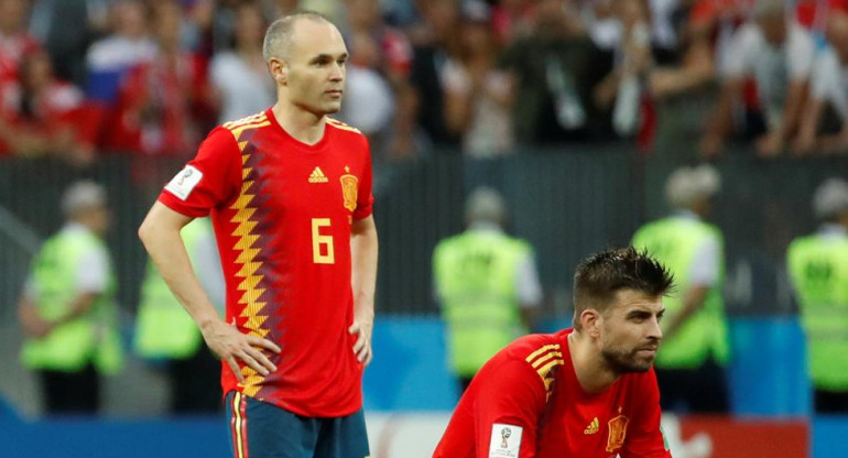 Iniesta y Piqué - Selección de España - Mundial Rusia 2018 (Reuters)